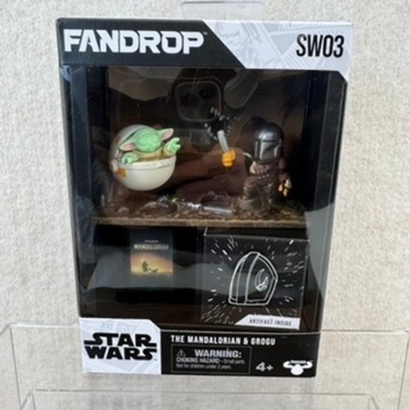 moose toys Other - FANDROP The Mandolorian & Grogu SW03 Artifact The Mandolorian Diorama